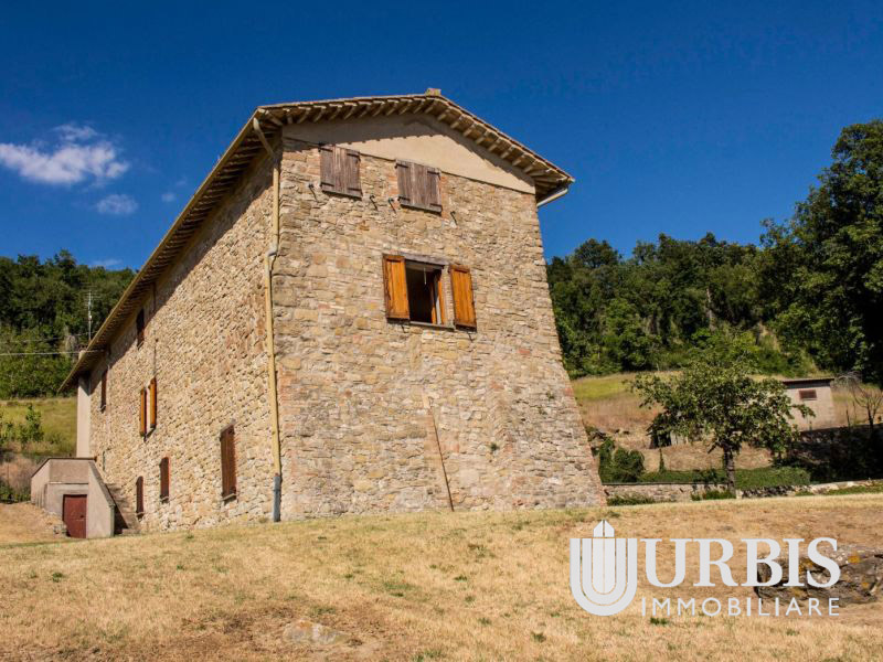 Complesso Immobiliare – Loc. Petrata